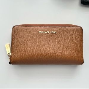 michael kors wallet